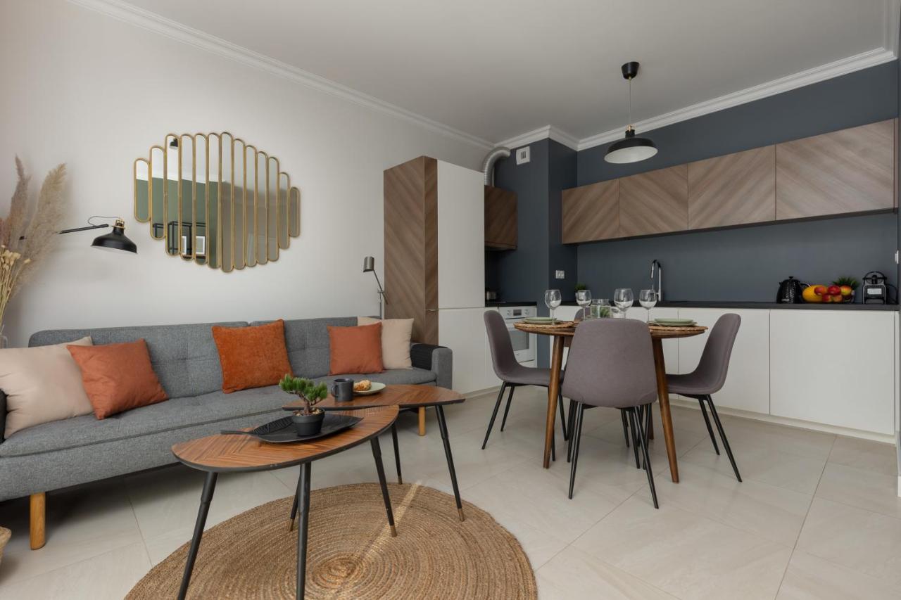 Lakeview Apartment Kapelanów Armii Krajowej by Renters Varsovia Exterior foto